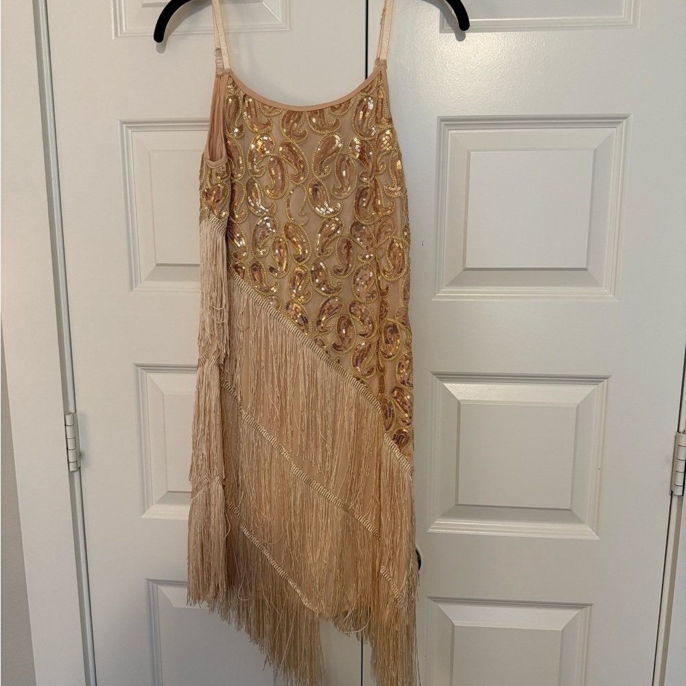 Elegant Gold Sequin Dress with Fringe